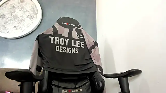 Snapshot of Bryan_Bronx chatting on October 29, 2:30 pm Bryan Bronx online show from October 29, 2:30 pm