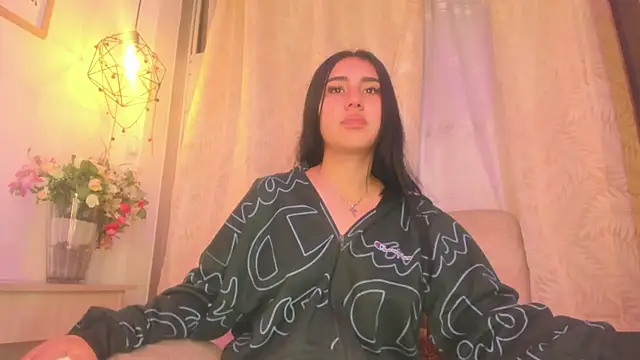 Snapshot of Chanttall_ chatting on December 16, 9:03 am Chanttall  online show from December 16, 9:03 am