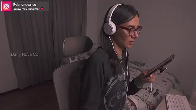 DanyNova Co online show from December 31, 12:00 am