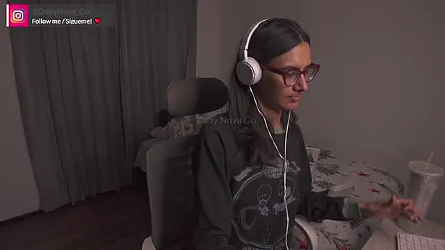 DanyNova Co online show from December 31, 5:11 am