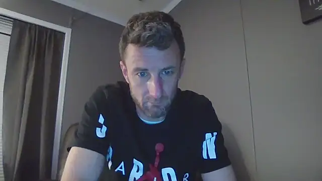 Snapshot of HungStud4You chatting on March 23, 5:54 am HungStud4You online show from March 23, 5:54 am