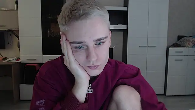 angryzan online show from February 12, 7:44 am