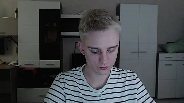 angryzan online show from February 20, 10:27 am