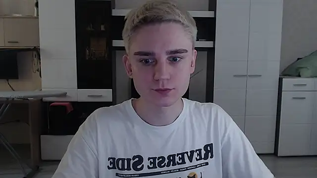 angryzan online show from March 4, 7:41 am