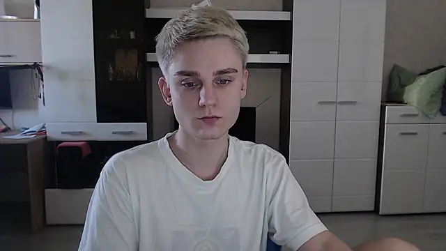 angryzan online show from March 10, 10:48 am