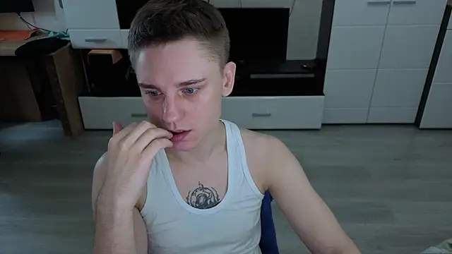 angryzan online show from November 14, 7:07 am