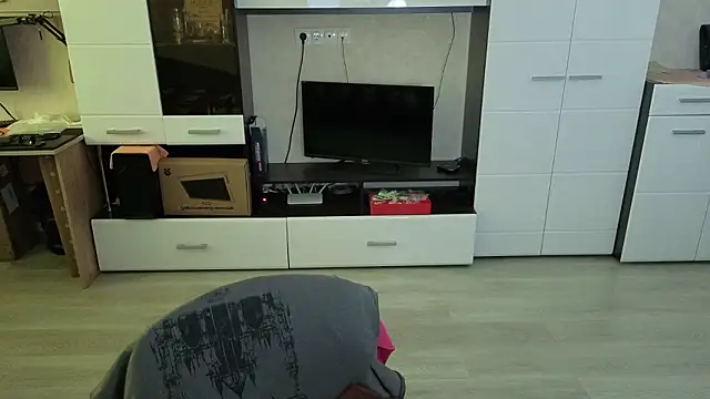 angryzan online show from March 13, 6:09 am