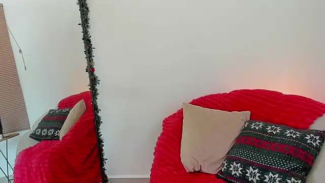 SofiMeza online show from December 17, 4:46 pm