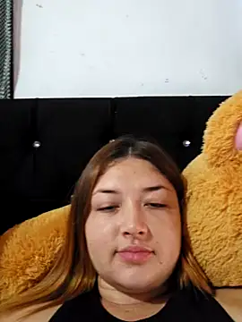 Snapshot of Sofia_Queen17 chatting on December 12, 1:49 pm Sofia Queen17 online show from December 12, 1:49 pm