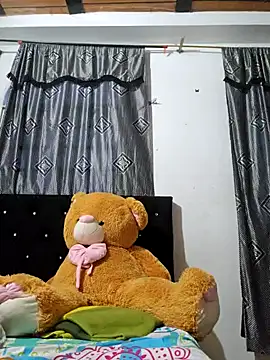 Snapshot of Sofia_Queen17 chatting on January 5, 11:15 am Sofia Queen17 online show from January 5, 11:15 am