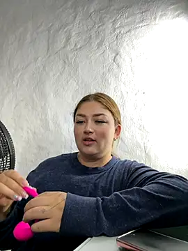 Snapshot of Sofia_Queen17 chatting on October 9, 1:25 am Sofia Queen17 online show from October 9, 1:25 am