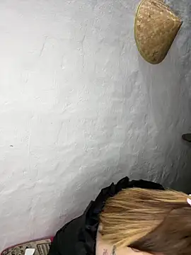 Snapshot of Sofia_Queen17 chatting on October 10, 11:15 pm Sofia Queen17 online show from October 10, 11:15 pm