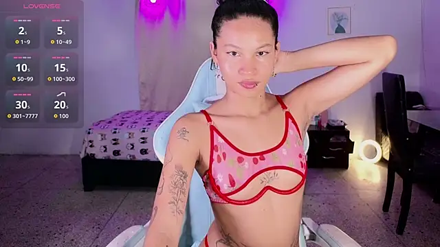 Snapshot of Peggy_Funn chatting on October 4, 12:08 am Peggy Funn online show from October 4, 12:08 am