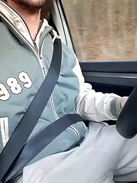 Snapshot of Zeefy chatting on December 28, 8:16 am Zeefy online show from December 28, 8:16 am