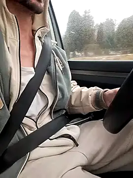 Snapshot of Zeefy chatting on January 7, 8:13 am Zeefy online show from January 7, 8:13 am