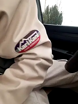 Snapshot of Zeefy chatting on January 11, 2:25 pm Zeefy online show from January 11, 2:25 pm