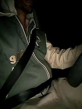 Snapshot of Zeefy chatting on January 18, 7:37 pm Zeefy online show from January 18, 7:37 pm