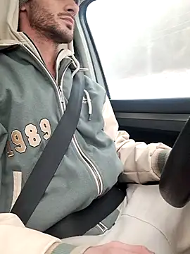 Snapshot of Zeefy chatting on January 19, 10:50 am Zeefy online show from January 19, 10:50 am