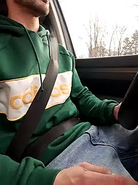 Snapshot of Zeefy chatting on February 24, 7:55 am Zeefy online show from February 24, 7:55 am