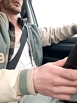 Snapshot of Zeefy chatting on March 13, 7:31 am Zeefy online show from March 13, 7:31 am