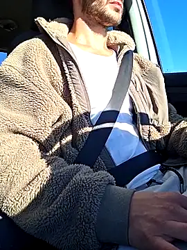 Snapshot of Zeefy chatting on October 4, 8:01 am Zeefy online show from October 4, 8:01 am