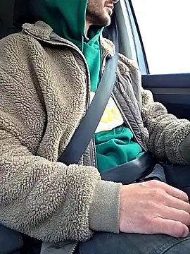 Snapshot of Zeefy chatting on October 18, 7:20 am Zeefy online show from October 18, 7:20 am