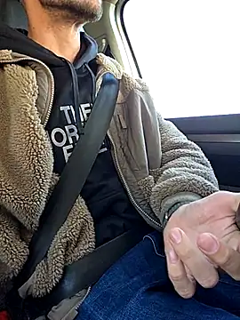 Snapshot of Zeefy chatting on October 20, 6:58 am Zeefy online show from October 20, 6:58 am