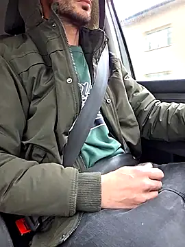 Snapshot of Zeefy chatting on October 21, 8:04 am Zeefy online show from October 21, 8:04 am