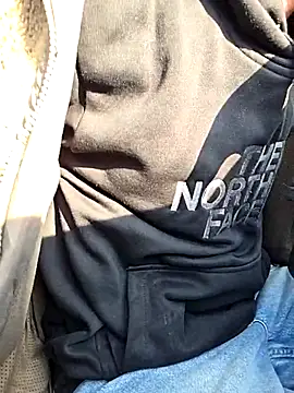 Snapshot of Zeefy chatting on November 2, 7:55 am Zeefy online show from November 2, 7:55 am