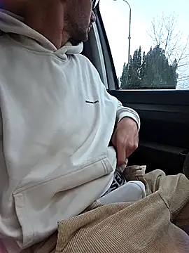 Snapshot of Zeefy chatting on November 14, 6:01 am Zeefy online show from November 14, 6:01 am