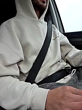 Snapshot of Zeefy chatting on November 21, 7:29 am Zeefy online show from November 21, 7:29 am