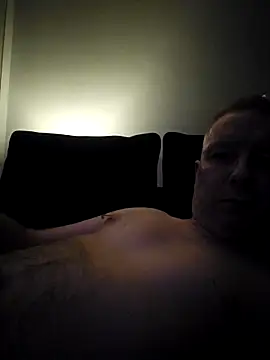 Snapshot of walker1979 chatting on June 1, 1:07 am walker1979 online show from June 1, 1:07 am