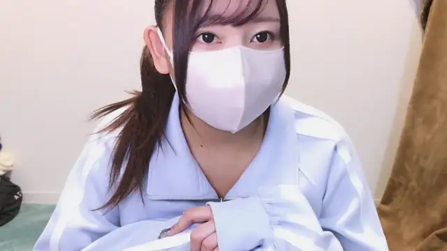 Snapshot of YUTSU_KI chatting on January 5, 3:45 pm YUTSU KI online show from January 5, 3:45 pm