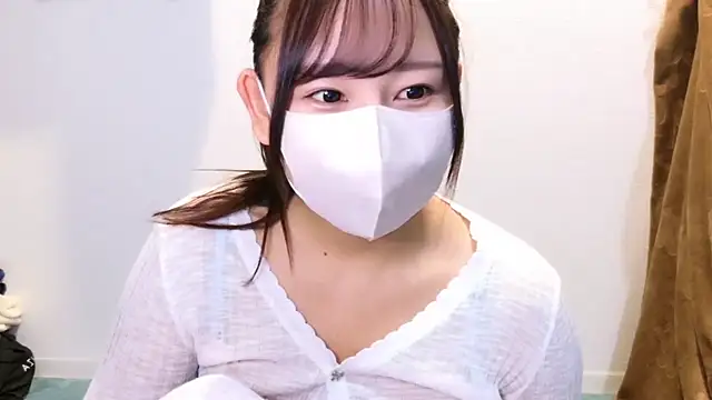 Snapshot of YUTSU_KI chatting on January 8, 7:34 pm YUTSU KI online show from January 8, 7:34 pm