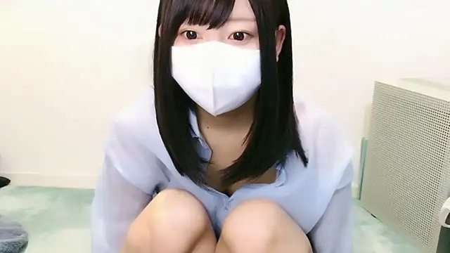 Snapshot of YUTSU_KI chatting on November 3, 3:19 am YUTSU KI online show from November 3, 3:19 am