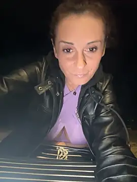 therealbeverlycious online show from March 8, 10:02 pm