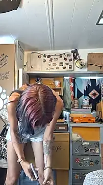 Snapshot of whitetrashdirtyslut chatting on June 12, 9:46 pm whitetrashdirtyslut online show from June 12, 9:46 pm