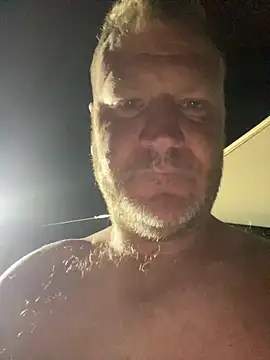 Snapshot of sexycouple109 chatting on February 23, 2:29 am sexycouple109 online show from February 23, 2:29 am