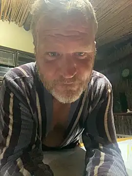 Snapshot of sexycouple109 chatting on March 11, 7:03 pm sexycouple109 online show from March 11, 7:03 pm