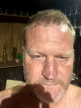 Snapshot of sexycouple109 chatting on October 31, 7:48 pm sexycouple109 online show from October 31, 7:48 pm