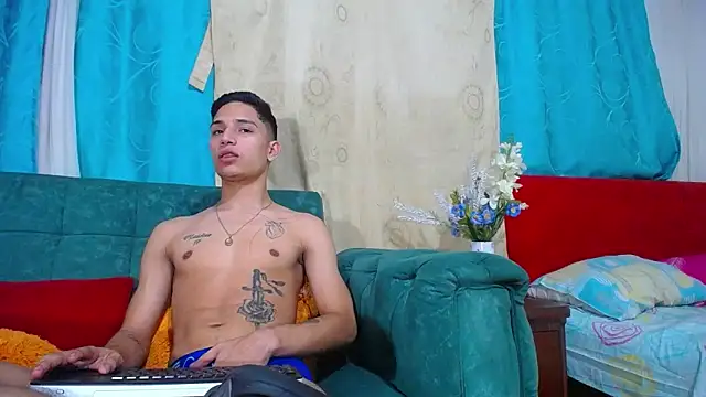 Leon hot X online show from December 29, 2:17 am