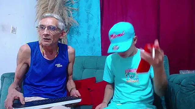 Leon hot X online show from January 8, 10:06 pm