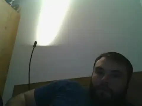 Snapshot of hotshot5395 chatting on January 16, 9:37 am hotshot5395 online show from January 16, 9:37 am