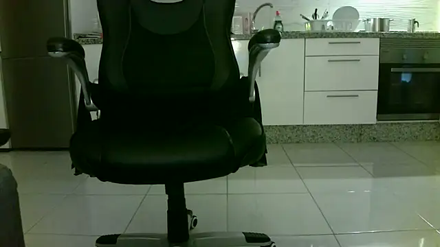 LaraReinaDelSol online show from December 8, 8:58 pm