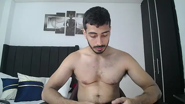 Snapshot of muscle_ares chatting on January 26, 3:58 pm muscle ares online show from January 26, 3:58 pm