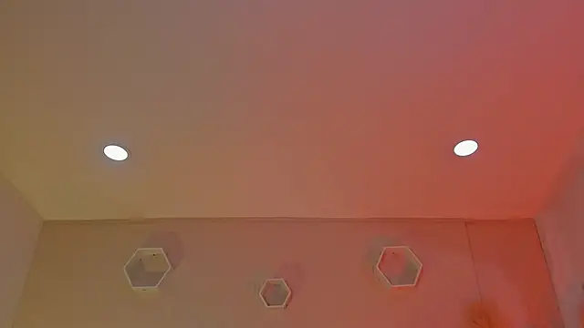 Agathaargent  online show from December 15, 8:46 pm