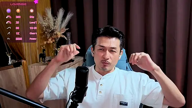 HARU-outdoor-x online show from October 21, 2:18 pm