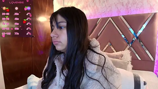 Snapshot of Miaa_Smiith1 chatting on February 1, 12:16 pm Miaa Smiith1 online show from February 1, 12:16 pm