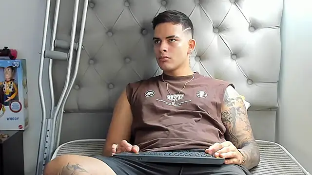 Snapshot of jacob_firexx chatting on February 11, 2:44 pm jacob firexx online show from February 11, 2:44 pm