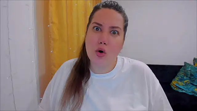  madalexa  online show from February 17, 7:42 pm